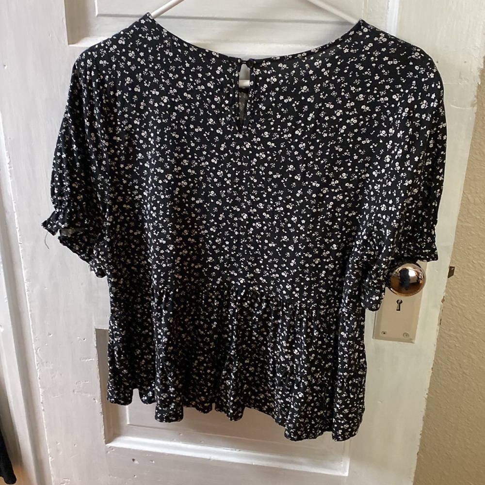 Short sleeve top - Picture 3 of 4